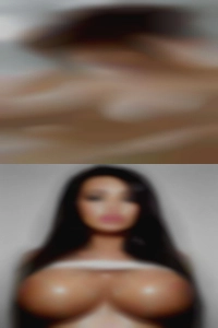 Naked woman who wants fuck to woman 20 plus.